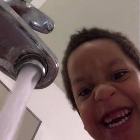 Meet your Posher, Alex - Picture 1 of 1